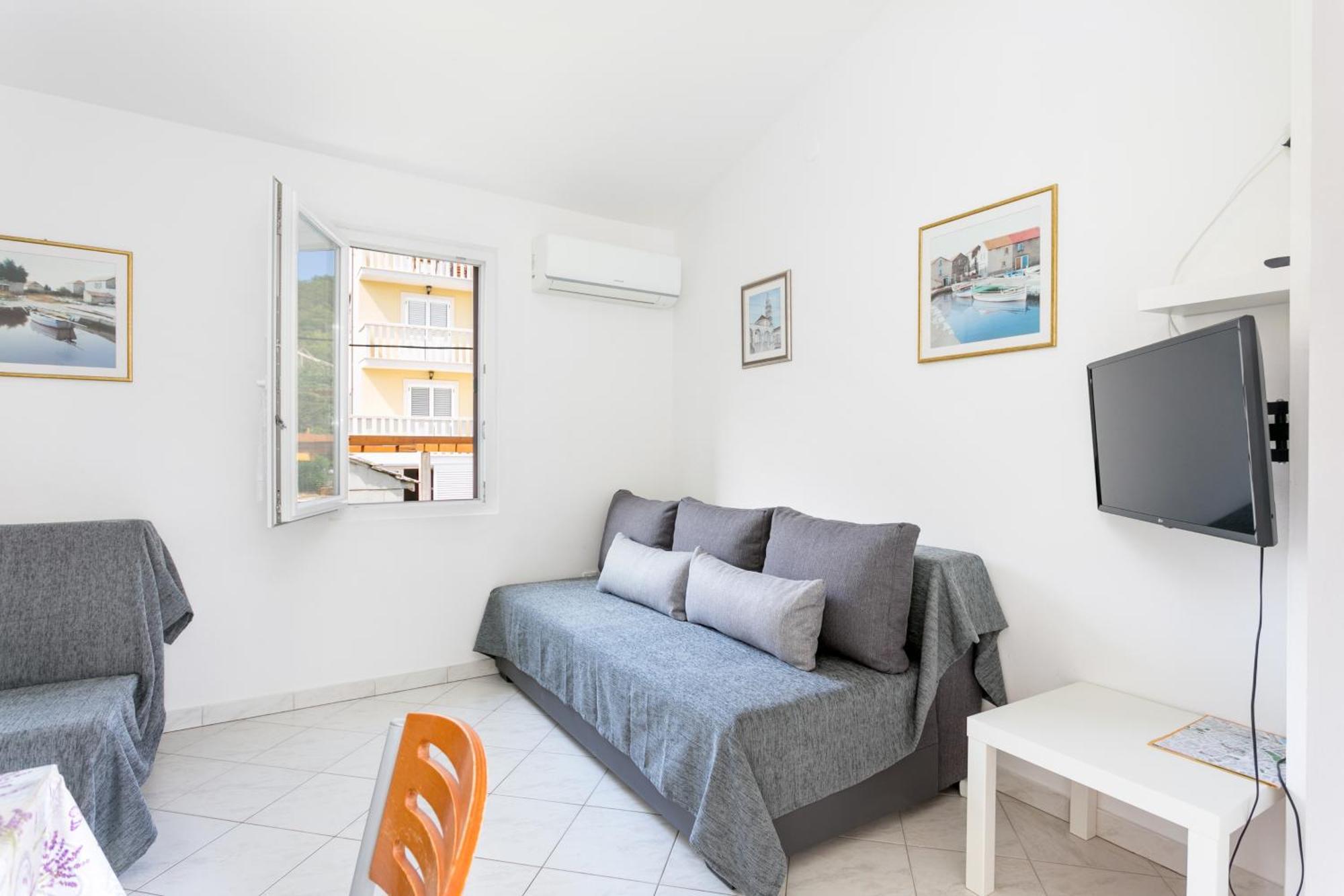 Apartments By The Sea Slatine, Ciovo - 6000 חדר תמונה