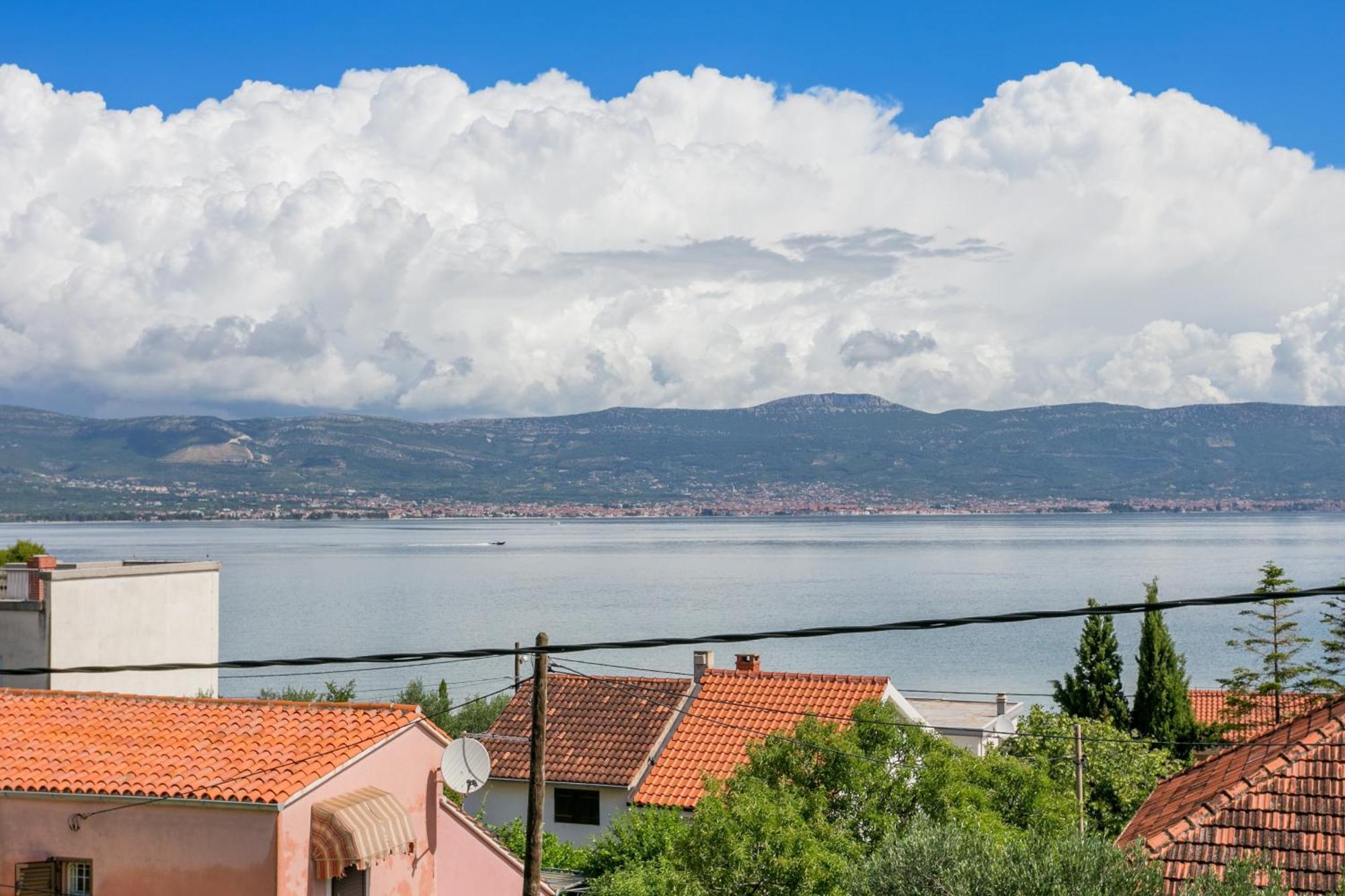 Apartments By The Sea Slatine, Ciovo - 6000 מראה חיצוני תמונה
