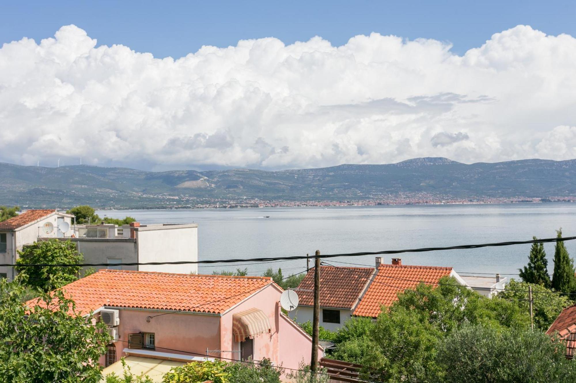 Apartments By The Sea Slatine, Ciovo - 6000 מראה חיצוני תמונה